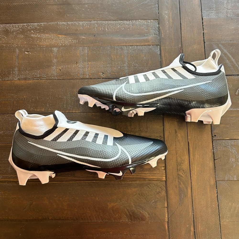 Nike Vapor Edge Pro 360 Size 10 Black/Grey Cleat